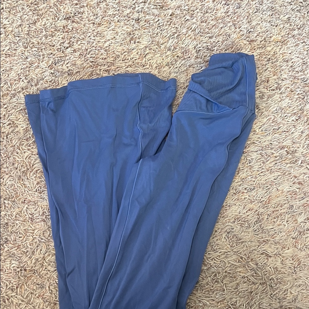 Blue Crossover Flair Leggings